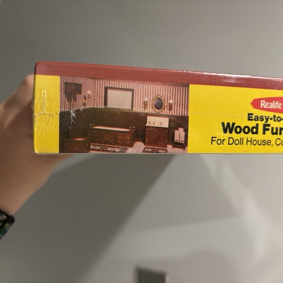 Realife Miniatures Heritage Series Victorian Dining Room Wood Furniture Kit #201 - Picture 16 of 16